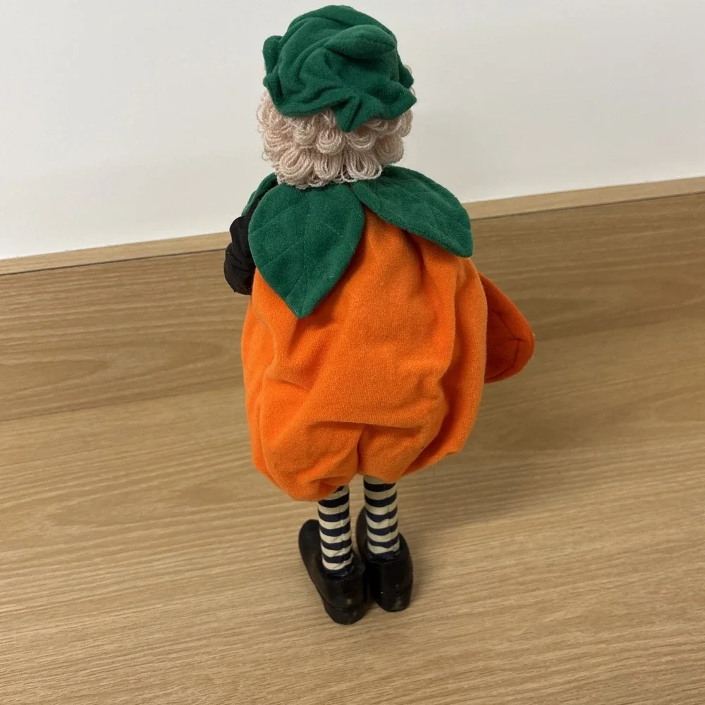 Vintage 1998 Matilda Pumpkin Costume Paper Mache Doll Figure  Rare Halloween Box